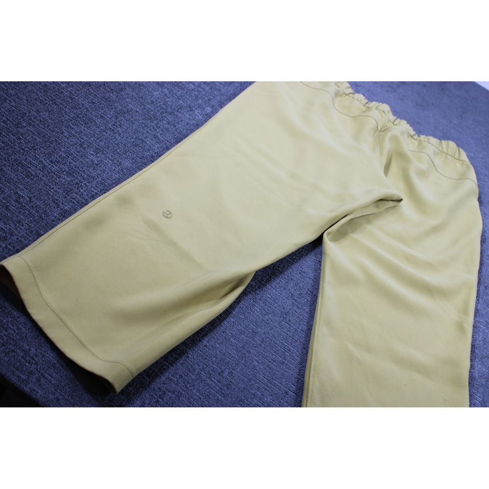 Lululemon On The Fly Crop Pant 23 Olive Green Drawstring Athletic Trousers 12